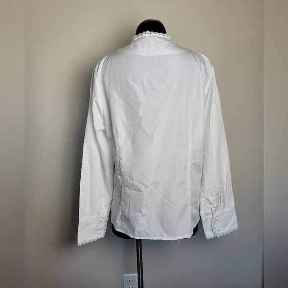 White Collarless Blouse Lace Pearl Button English Countryside Pioneer Victorian - Picture 3 of 7
